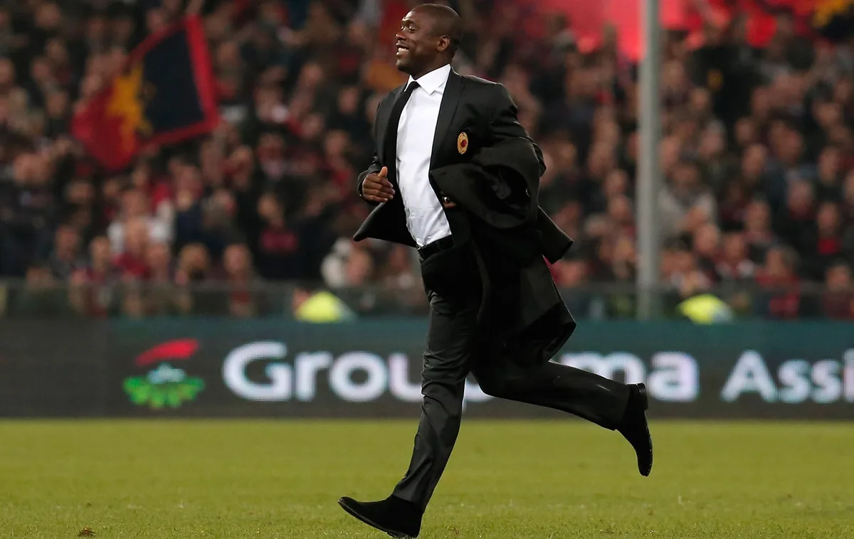 Seedorf assume comando do Corinthians com treino e apresentação nesta quarta-feira