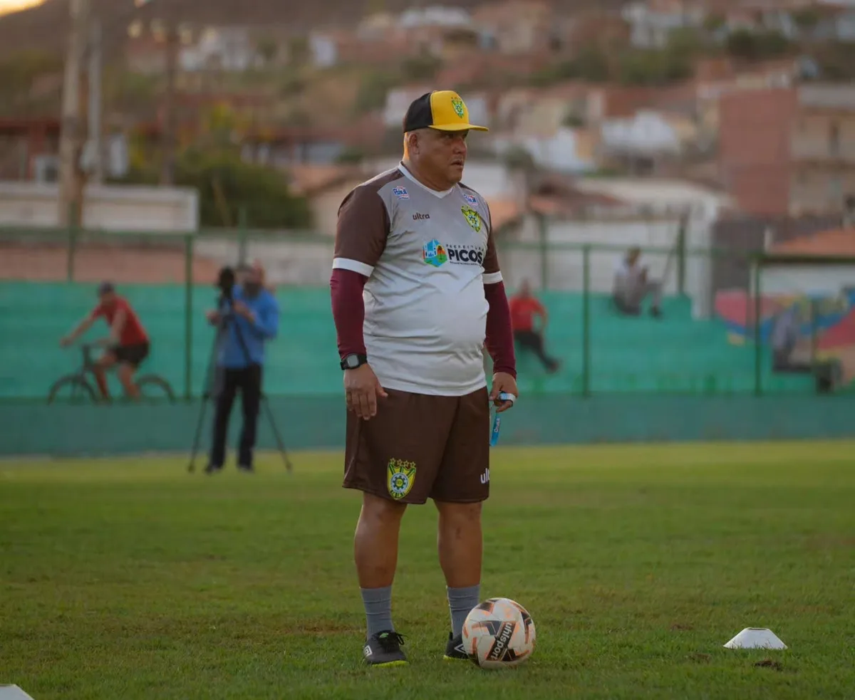 Picos terá River-PI na semifinal após liderar Série B sem derrotas