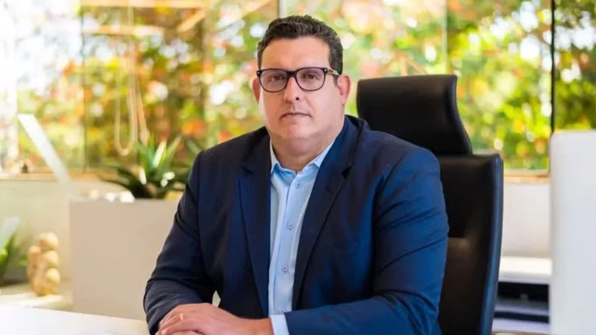 Ex-marqueteiro de Flávio transferiu R$ 1 milhão para produtora de filme