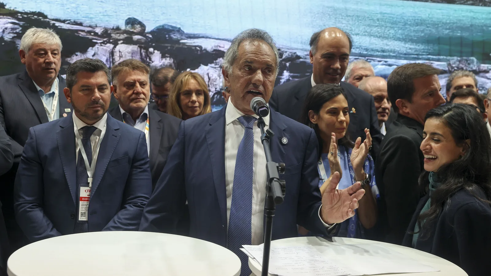 Daniel Scioli troca apoio a Lula por aliança com a família Bolsonaro