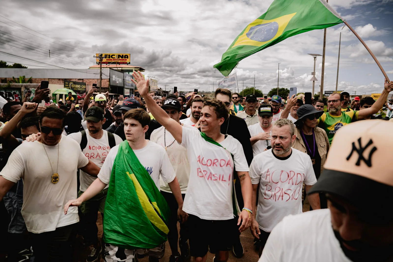 PL aposta em nomes da família Bolsonaro e candidatos digitais para a Câmara