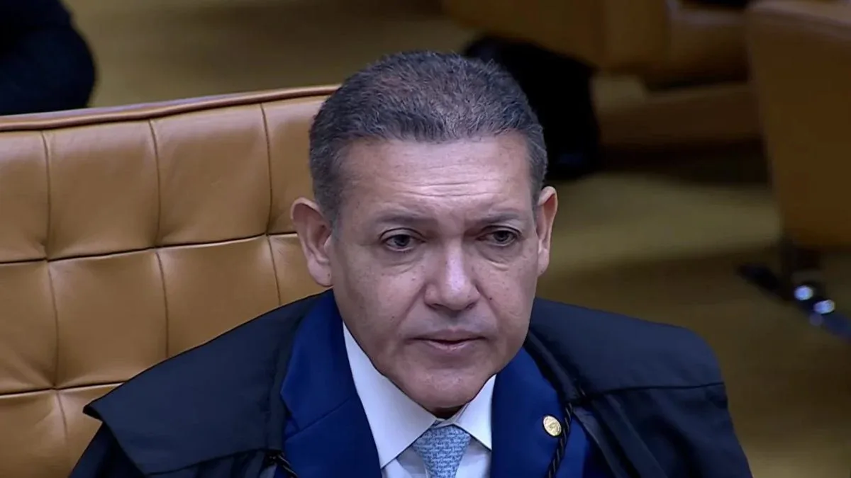 Kássio Marques cita voto pela prisão de Vorcaro ao defender imparcialidade