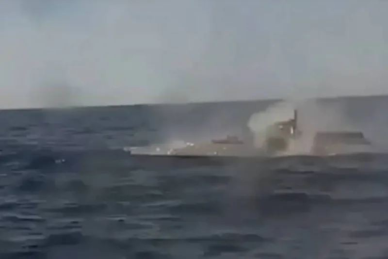Drone naval ucraniano derrota modelo russo em combate no mar Negro