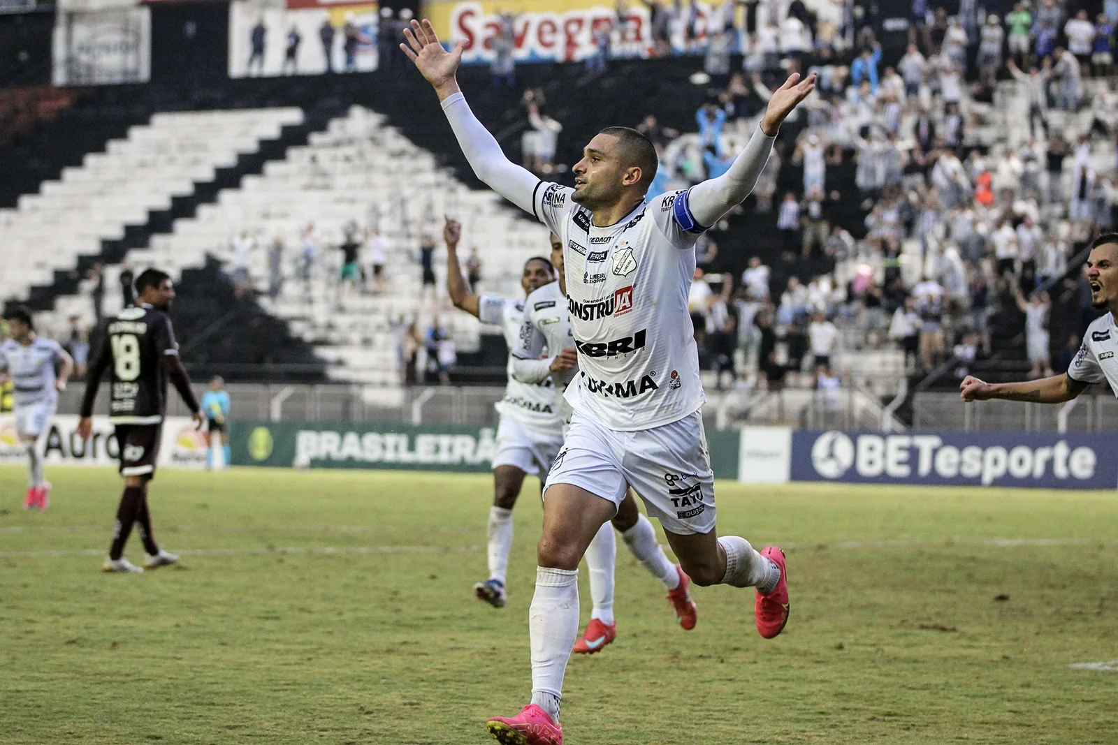 Miguel Bianconi assume artilharia da Série C após início decisivo