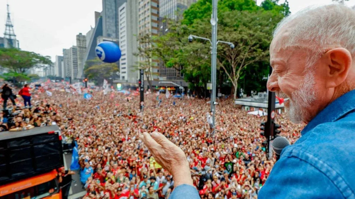 Ação no TSE questiona vídeos que ligam ato pró-Lula a crimes