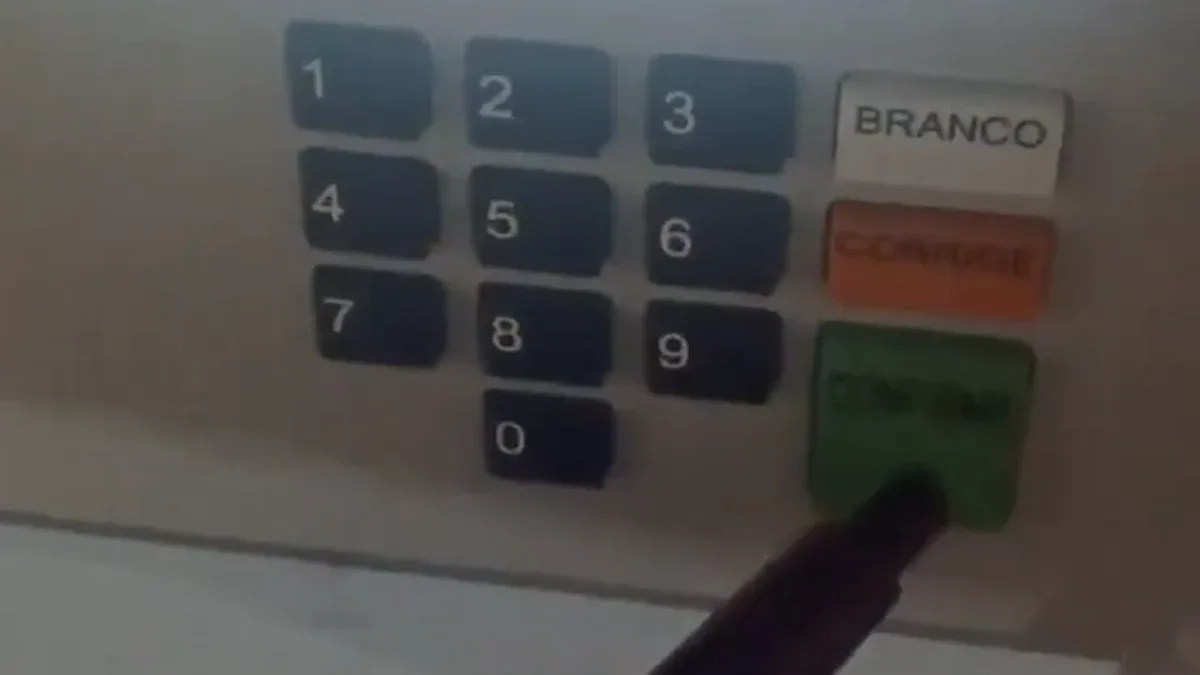 Gravação com arma durante voto tem origem e possível uso de IA sem confirmação