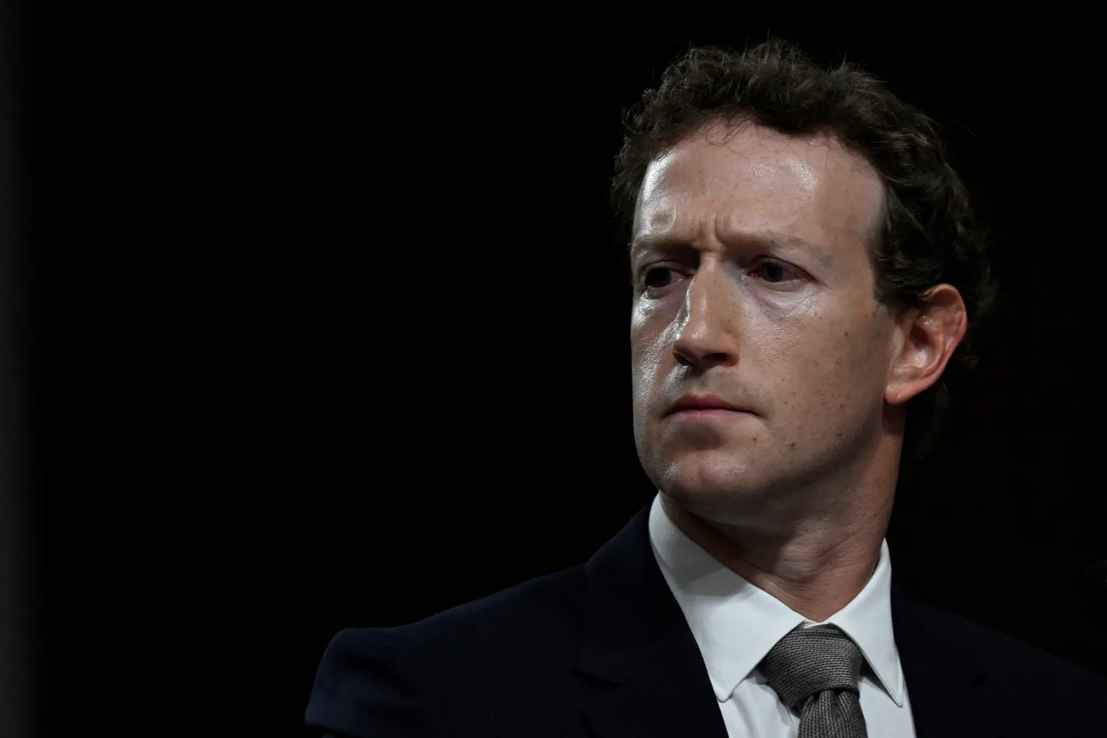 Zuckerberg defende auditorias externas e confiança nas regras do mercado para a IA