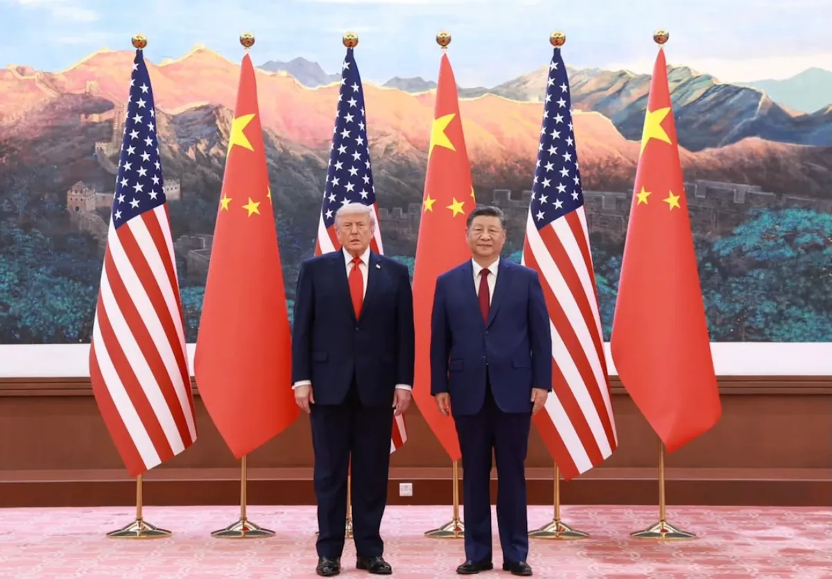 Listas de tarifas entre EUA e China deixam chips e veículos elétricos de fora