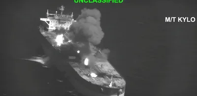 EUA dizem ter atingido três petroleiros iranianos após ataques a navios de guerra