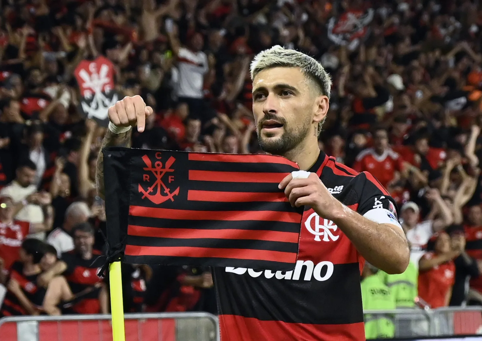 Flamengo empata com Del Valle e avança à semifinal da Libertadores