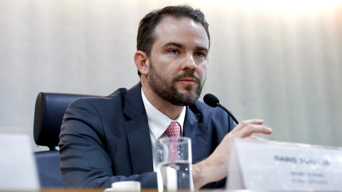 Durigan prevê contas públicas mais organizadas e juros menores em eventual Lula 4