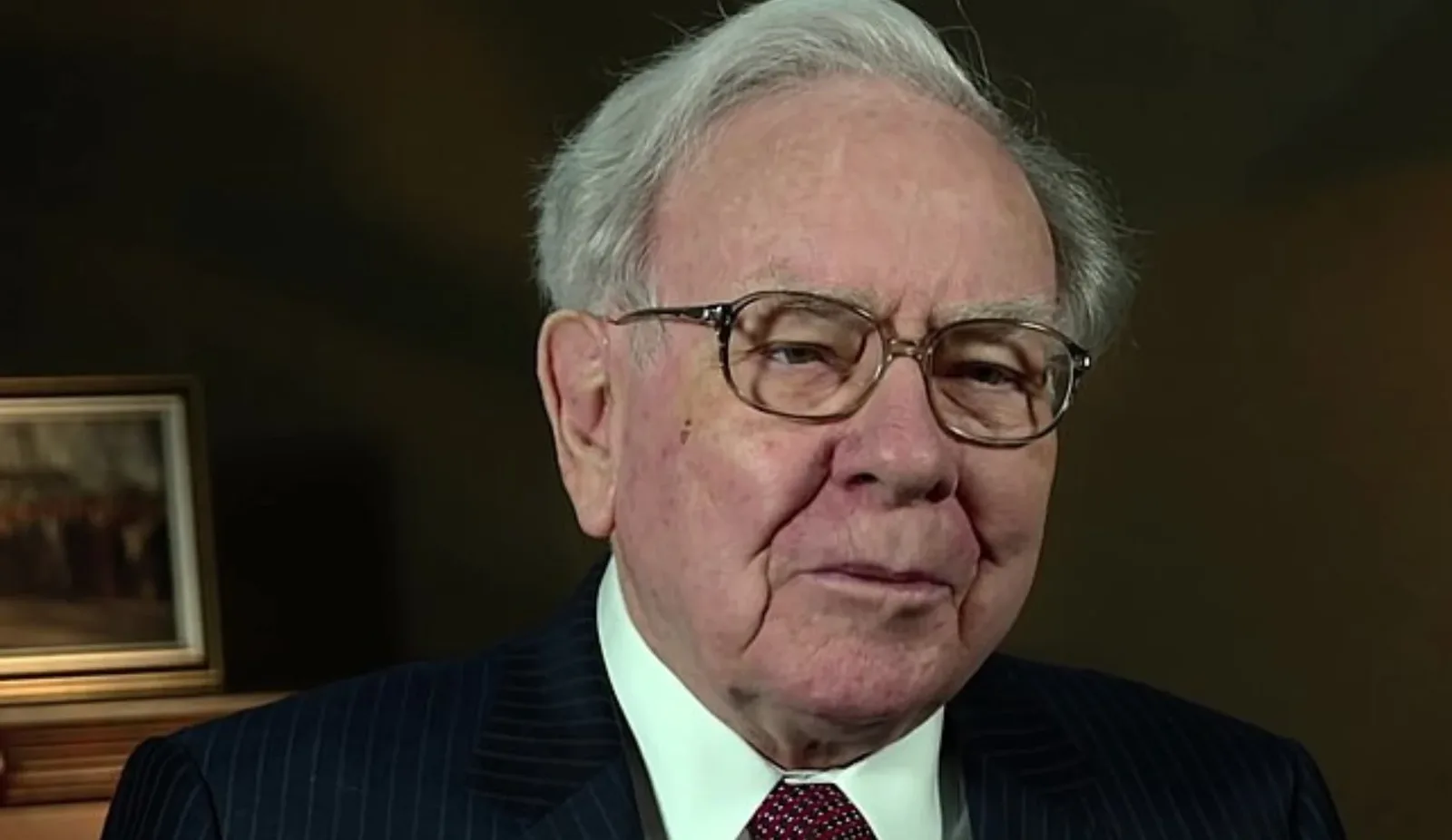Warren Buffett deixa conselho da Berkshire e passa cargo ao filho