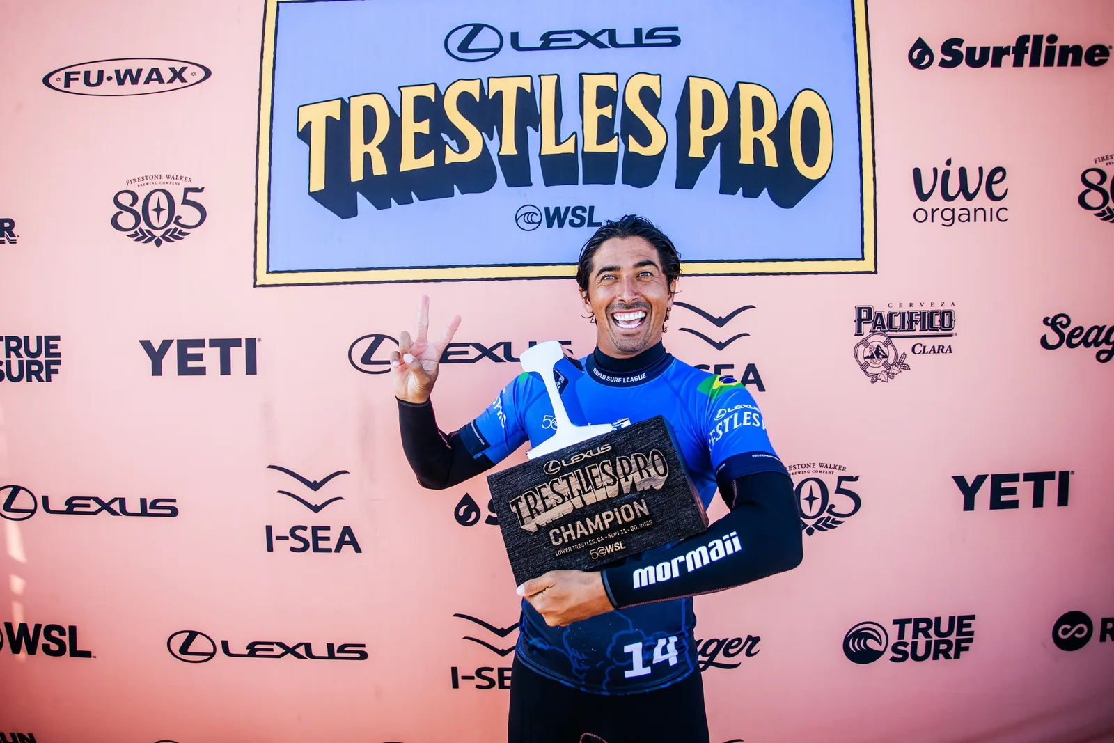 Miguel Pupo vira final em Trestles e conquista segunda vitória no ano