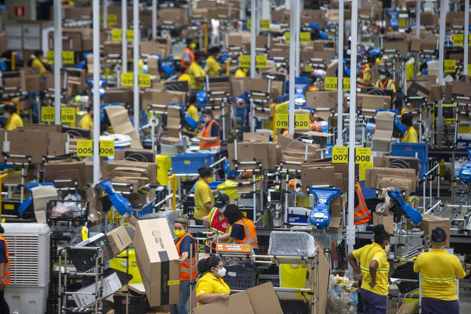 72% dos brasileiros já usam ou aceitam comprar com agentes de IA