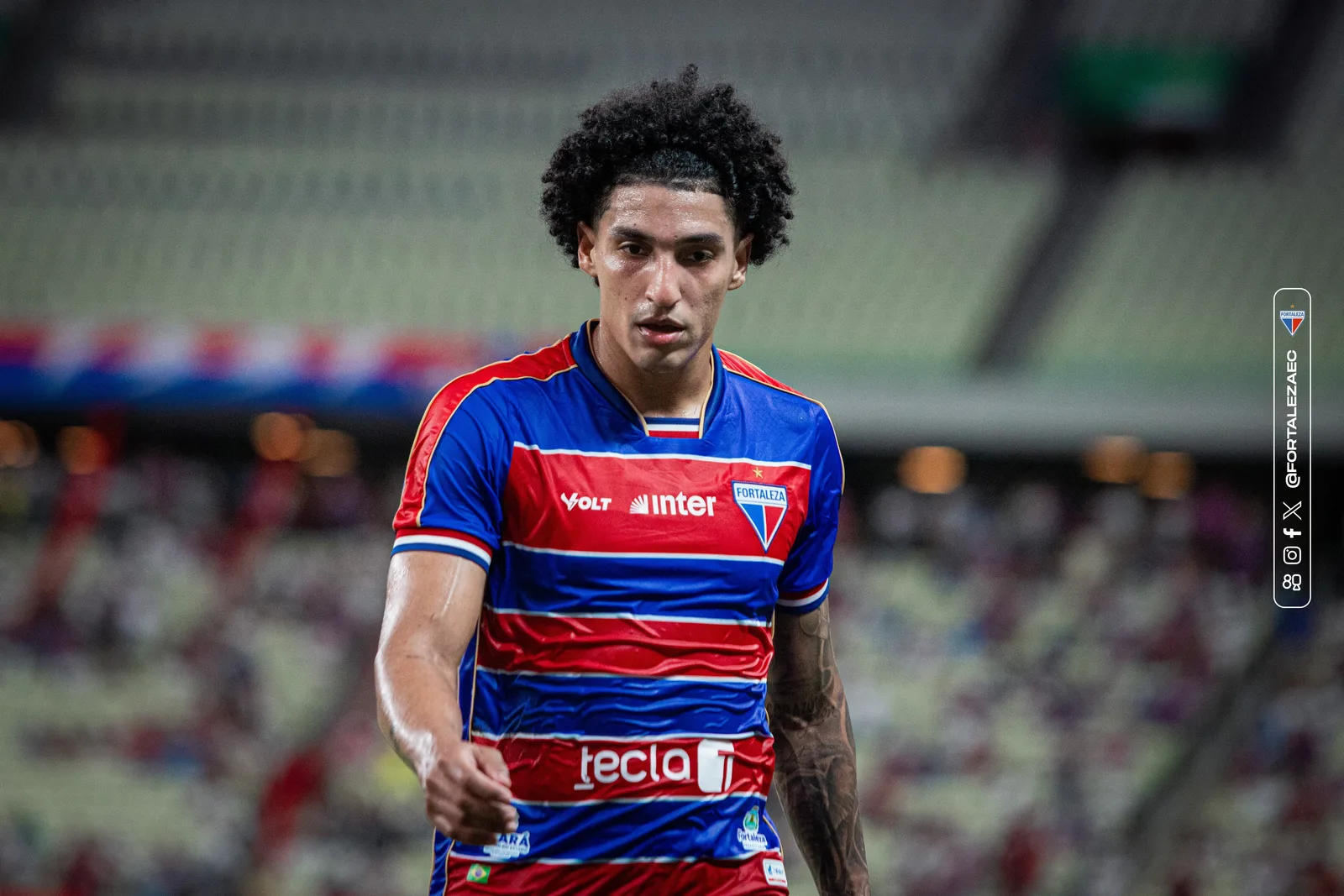 Gabriel Fuentes inicia recuperação após cirurgia no joelho esquerdo