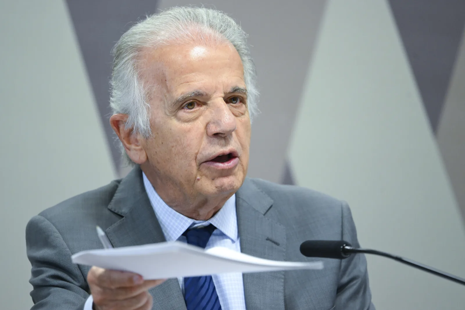 WhatsApp de José Múcio é clonado e envia pedido de doação