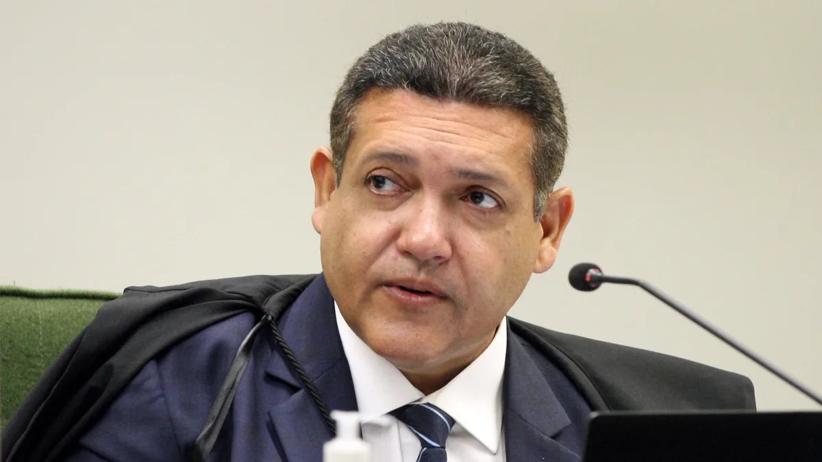 PF encontra mensagens sobre pagamentos a filho de Nunes Marques