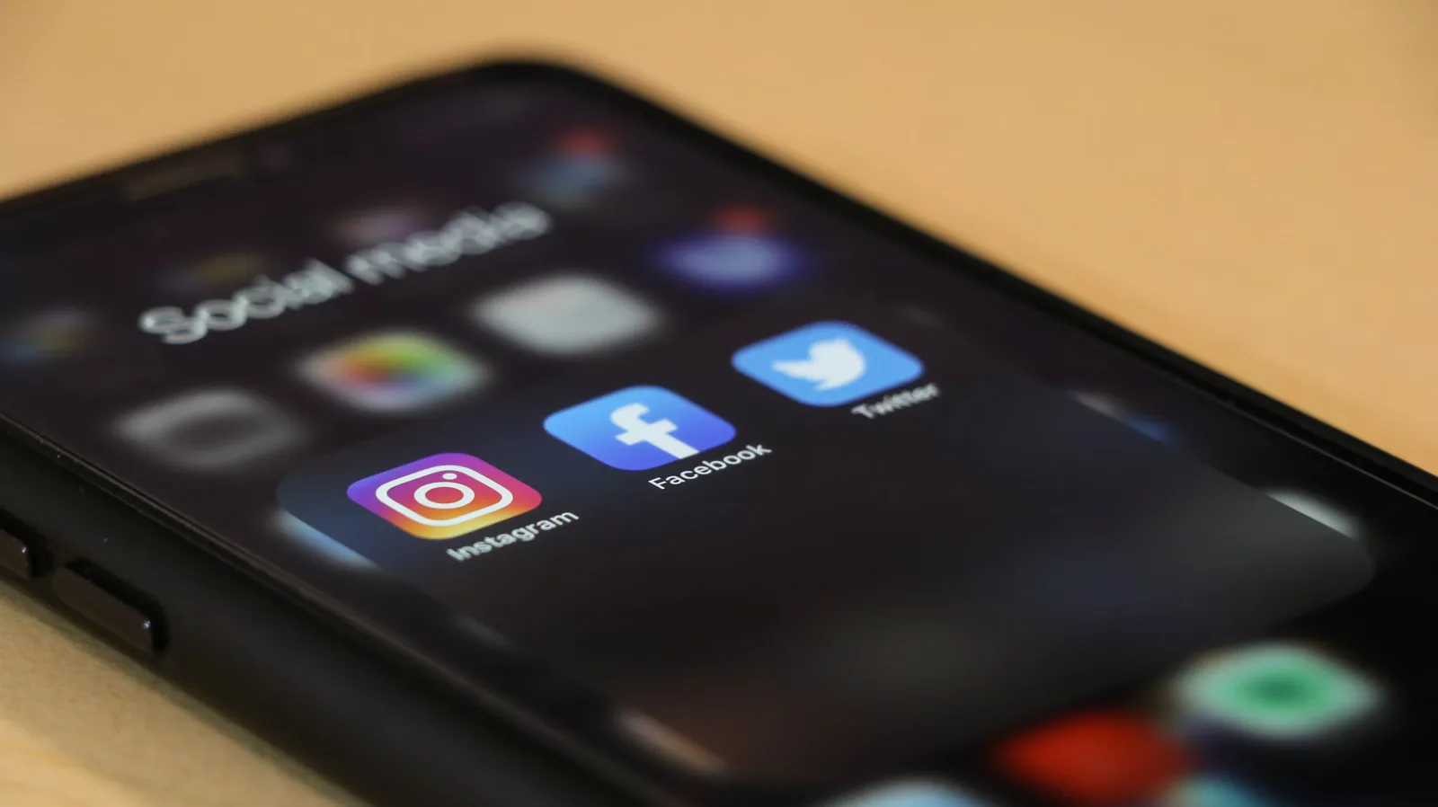 Austrália propõe opção para desligar algoritmos das redes sociais