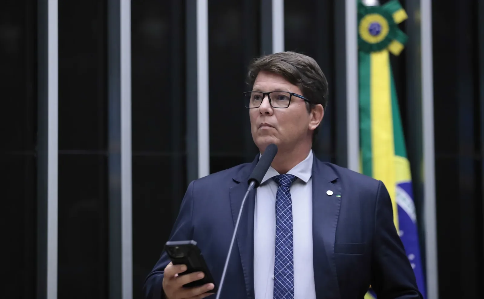 Oposição critica operação da PF contra Mário Frias e questiona atuação de Dino