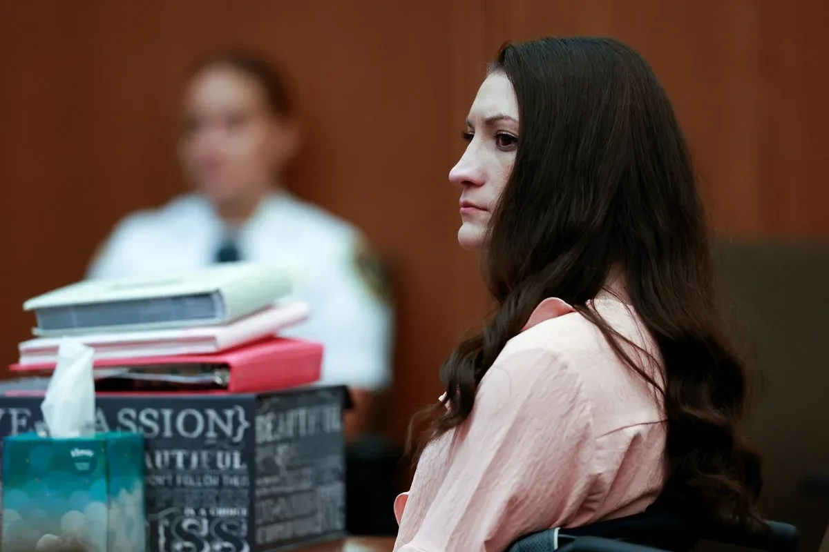 Promotoria avaliará novo júri no caso Lindsay Clancy após impasse