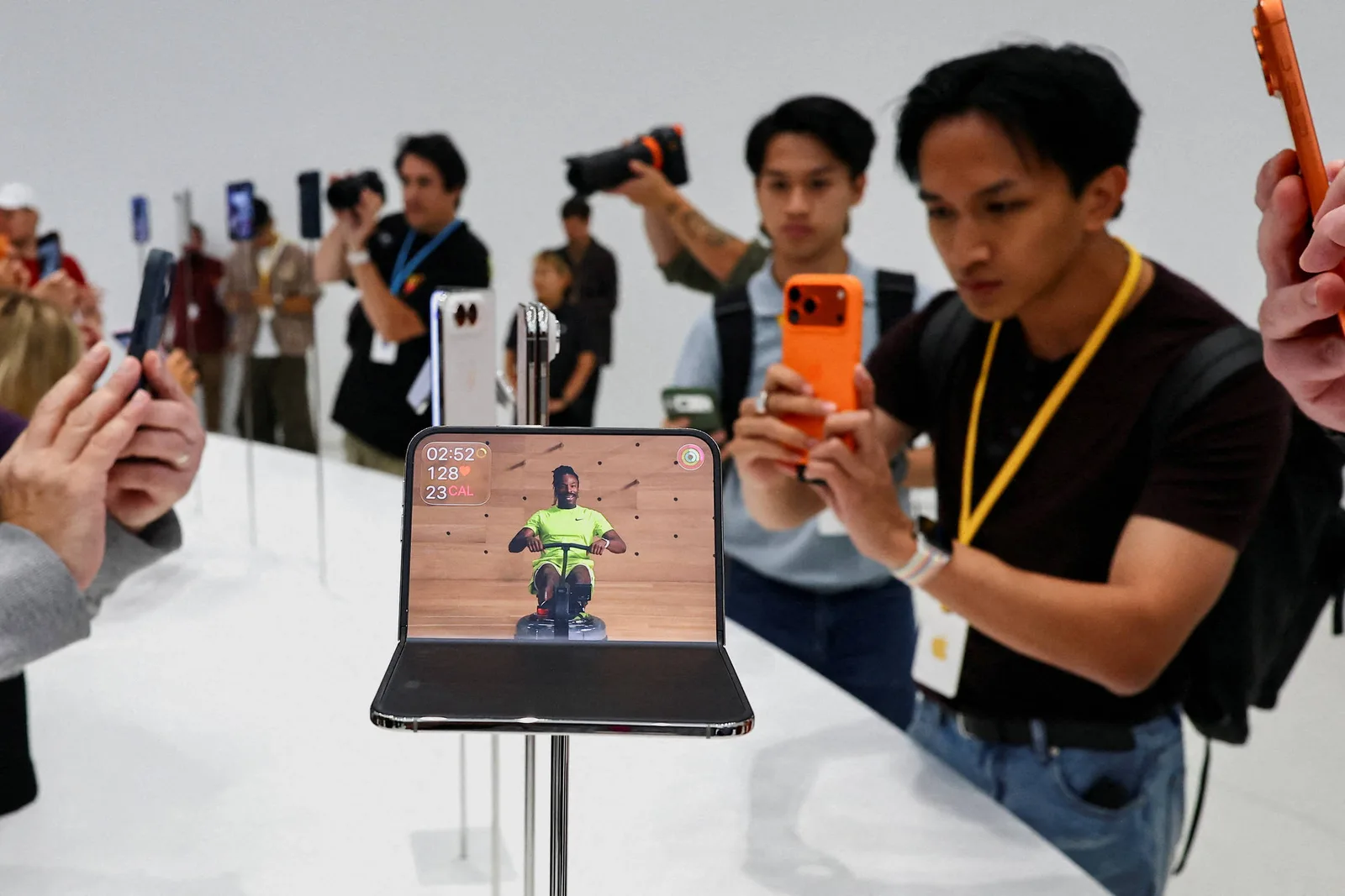 Teste do iPhone Duo combina uso real, critérios técnicos e independência editorial