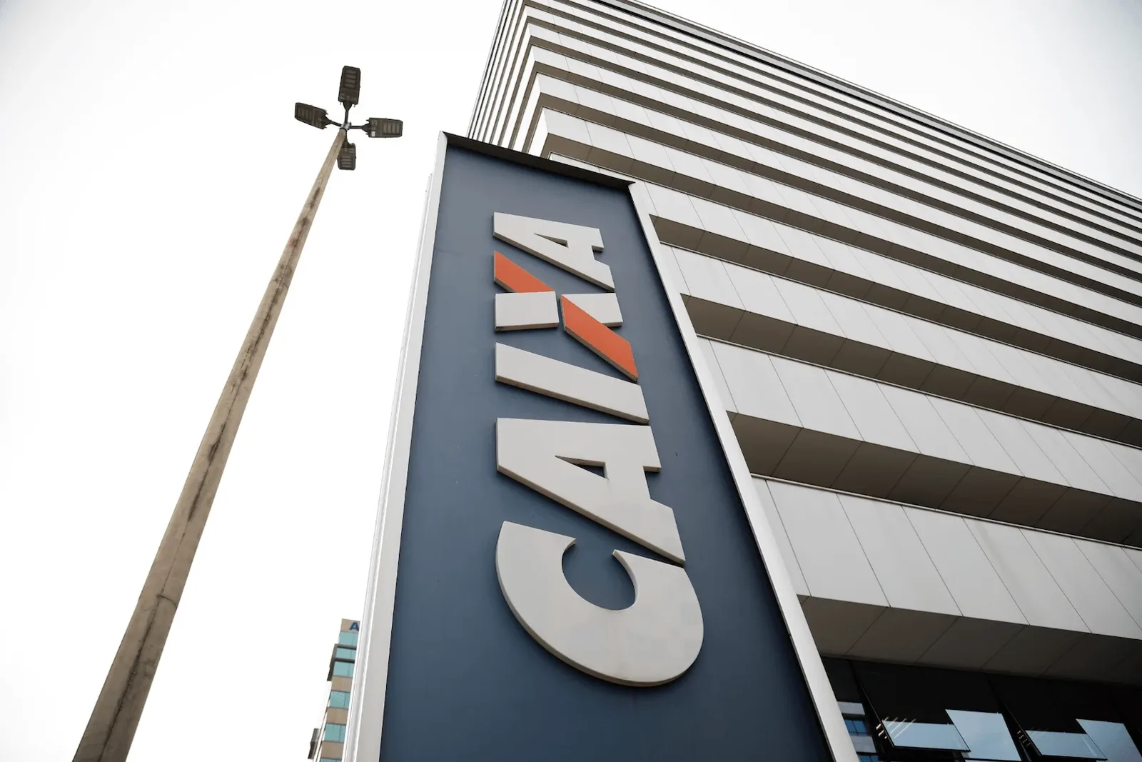Empregados da Caixa recusam nova oferta e continuam em greve