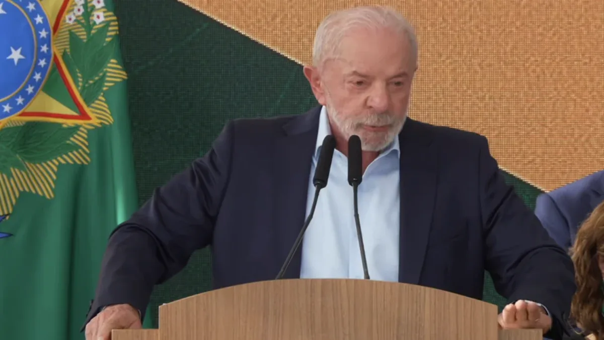 Lula lembra anos de negociações para criar políticas ambientais