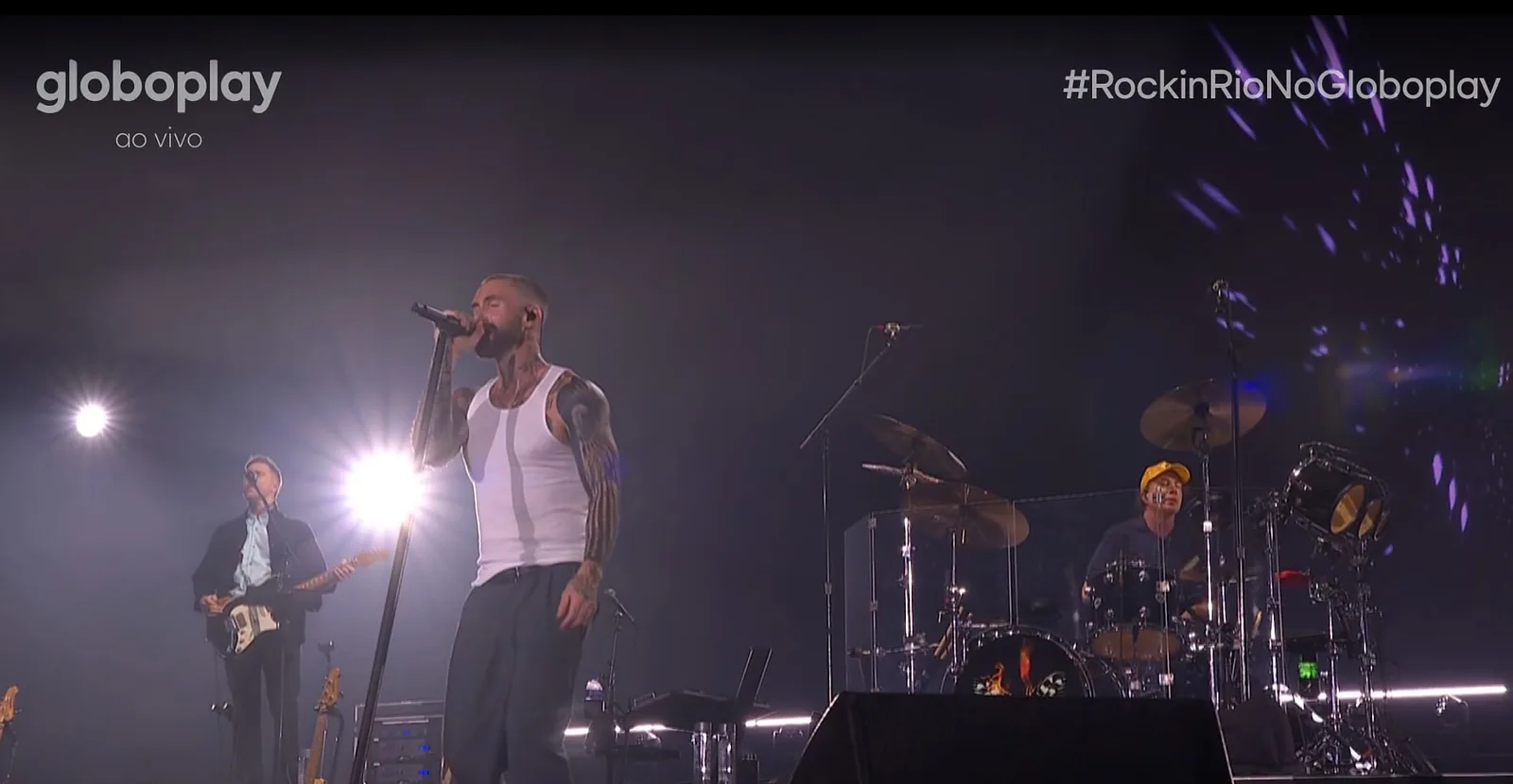 Maroon 5 repete fórmula no Rock in Rio, mas mantém plateia cantando