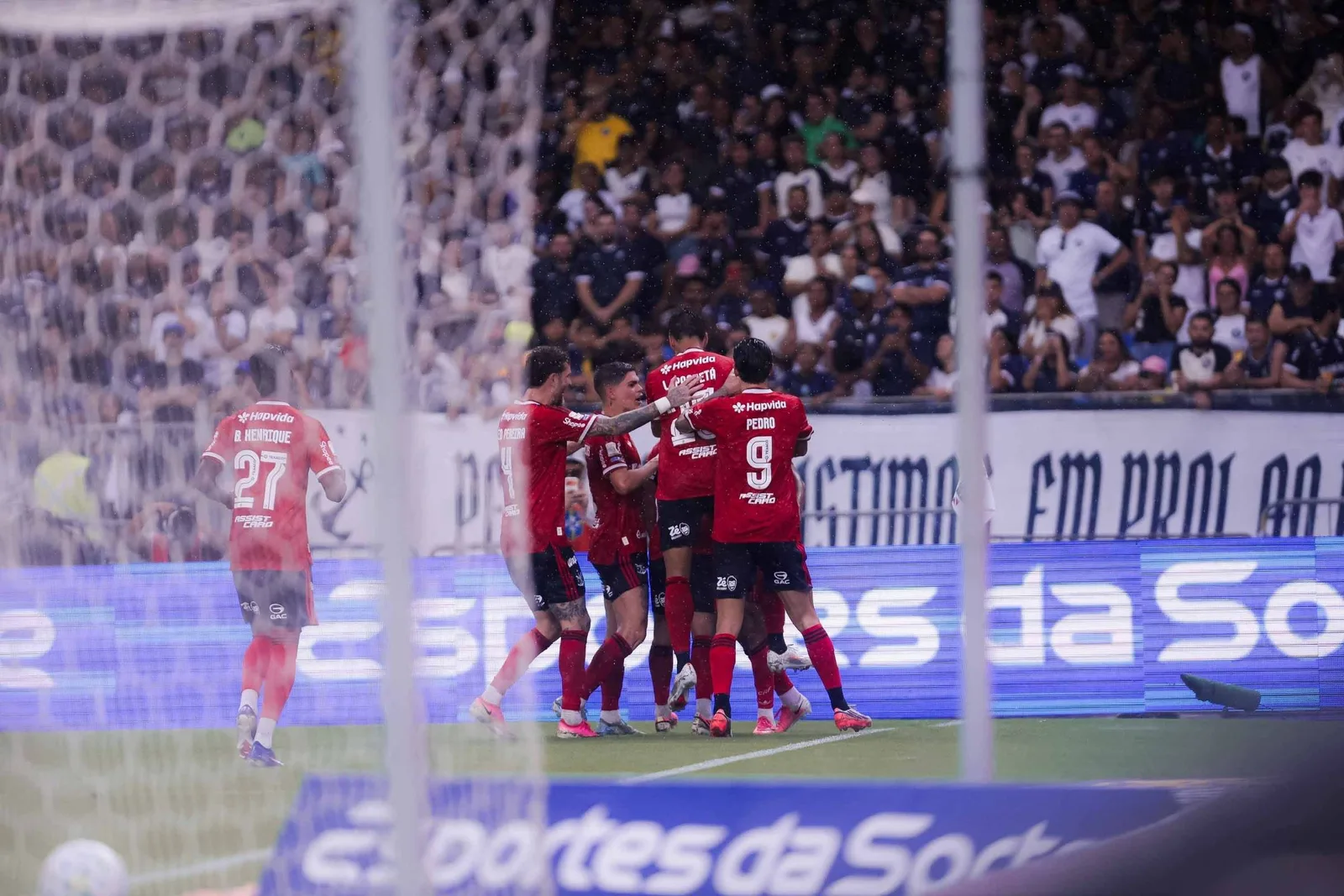 Flamengo chega a 54 pontos e aguarda jogo do Palmeiras pelo Brasileiro