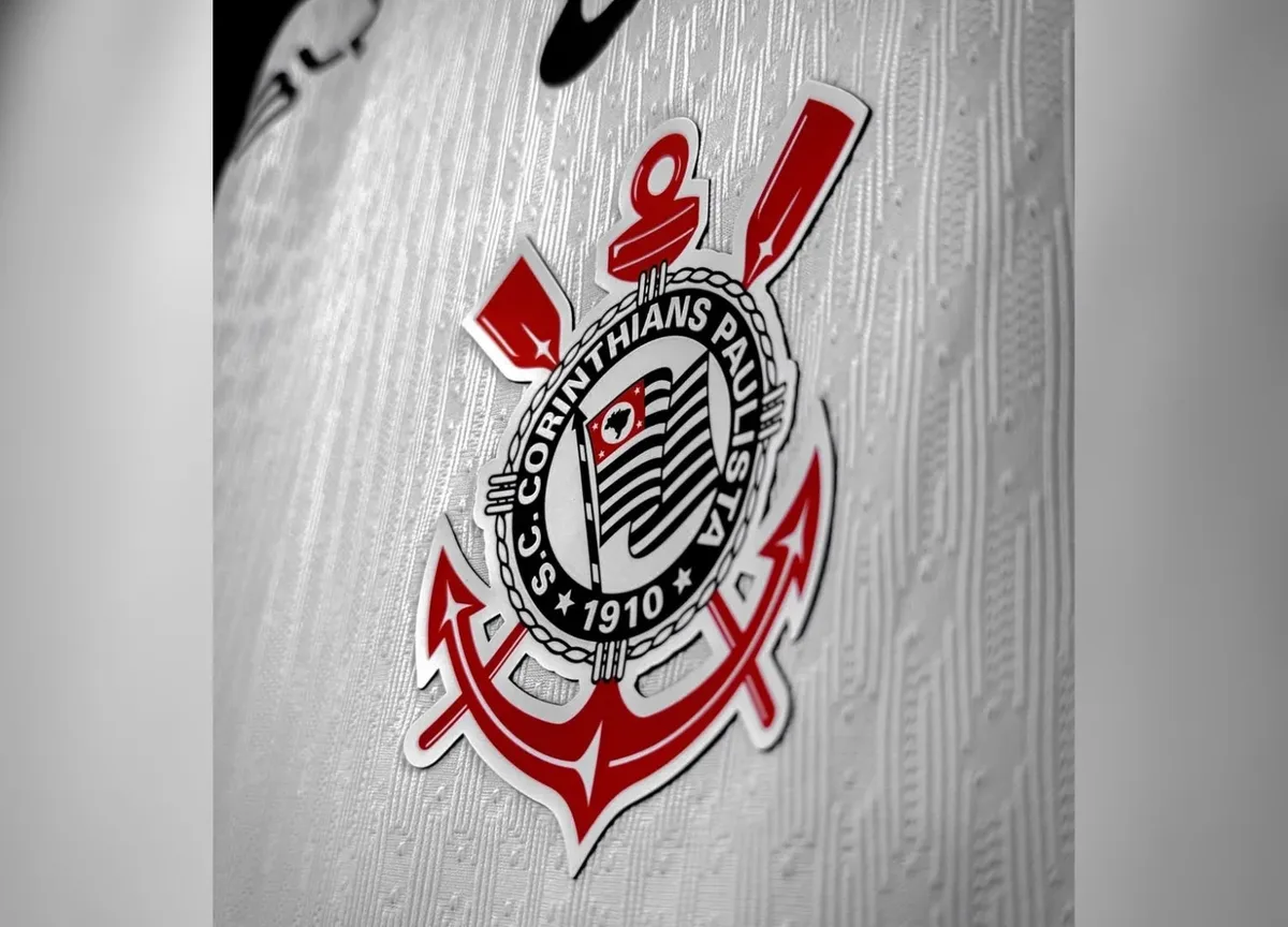 Corinthians deixa salários de agosto e outros pagamentos em aberto