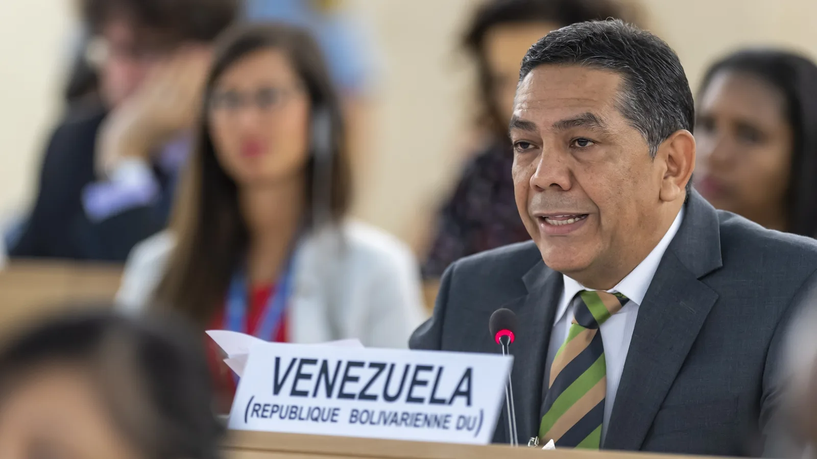 Venezuela rejeita crítica uruguaia e acusa país de interferência