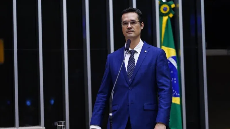 TSE mantém votos de Dallagnol na apuração até decisão do plenário