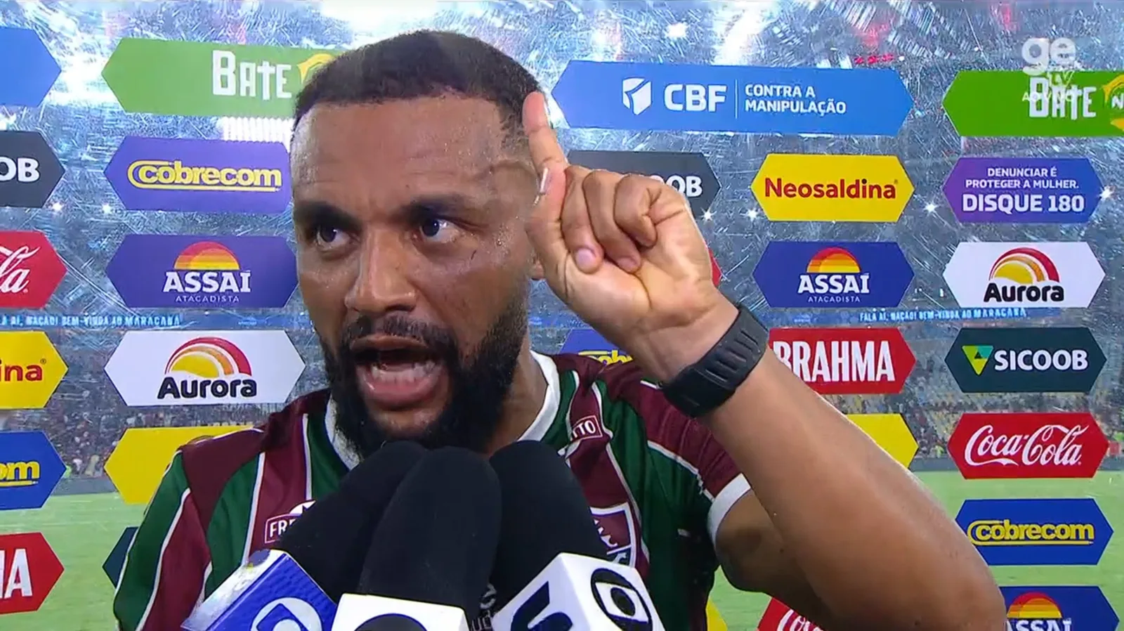 Brasileirão tem goleada, retornos e decisões nos acréscimos no fim de semana