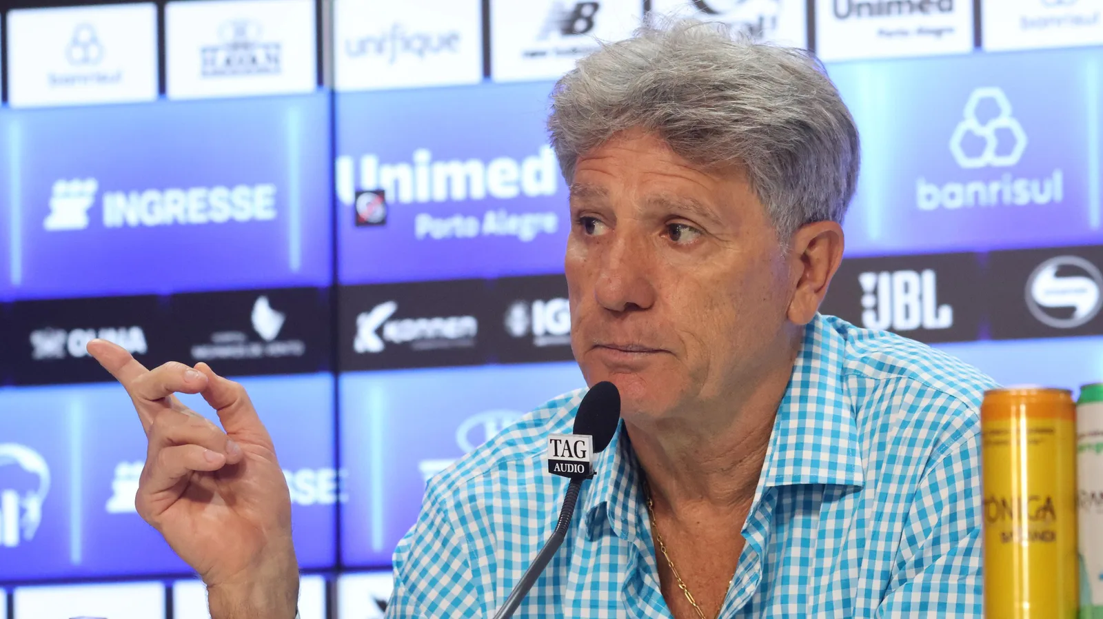 Renato vê evolução no Grêmio, mas prevê sofrimento até a última rodada