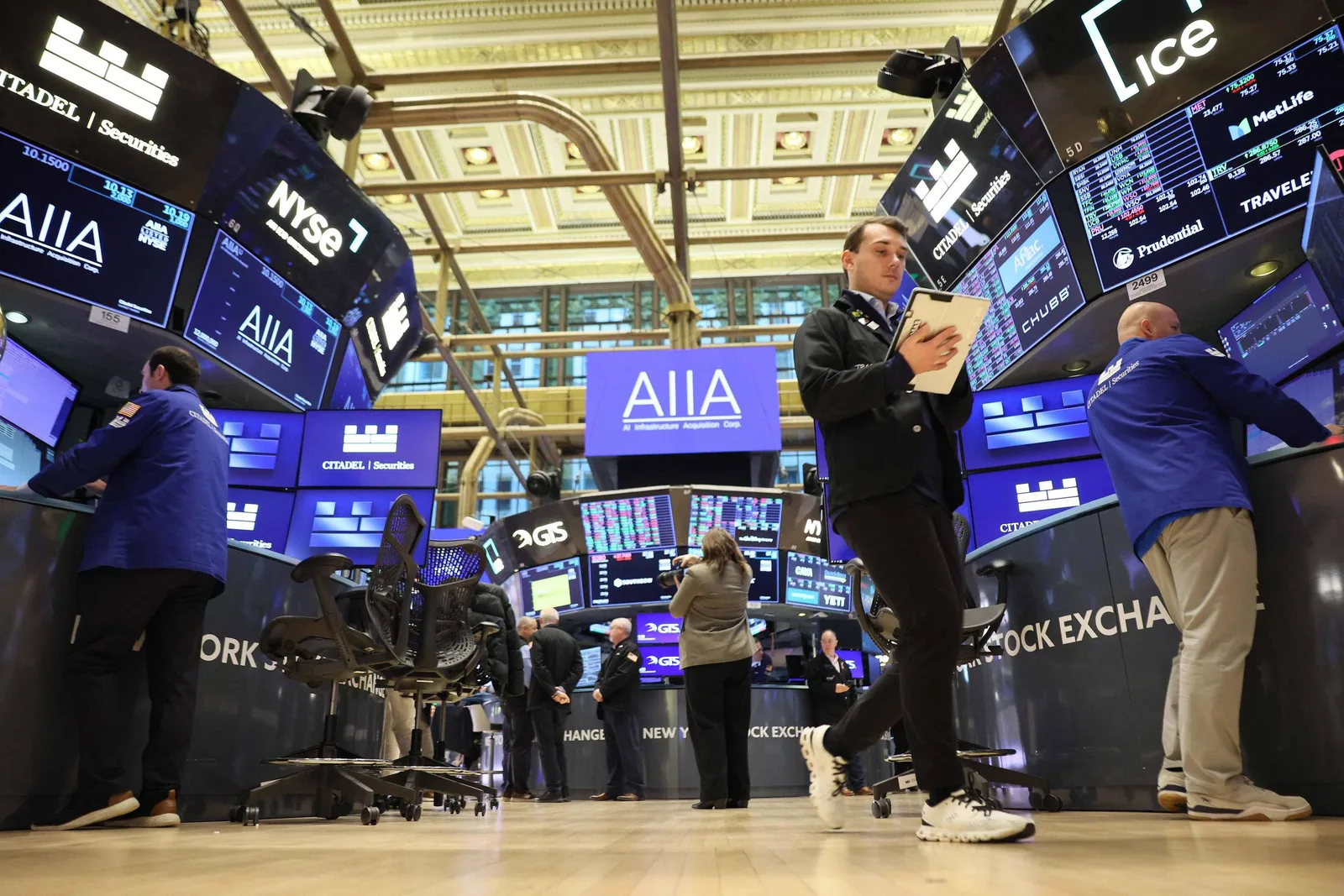 BIS alerta para vulnerabilidade na alta das ações ligadas à inteligência artificial