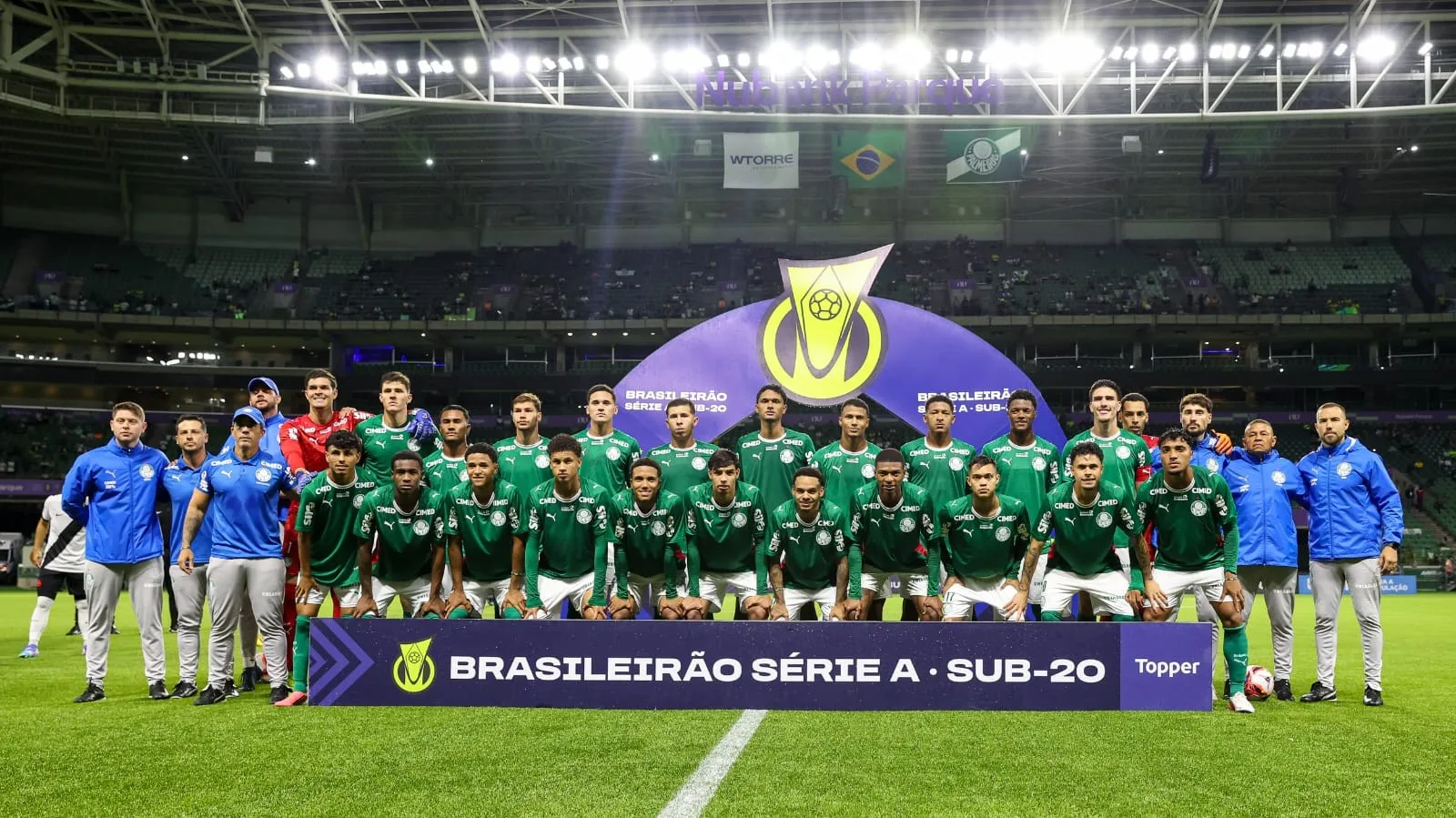 Palmeiras prepara jovens da base para oportunidades no elenco profissional