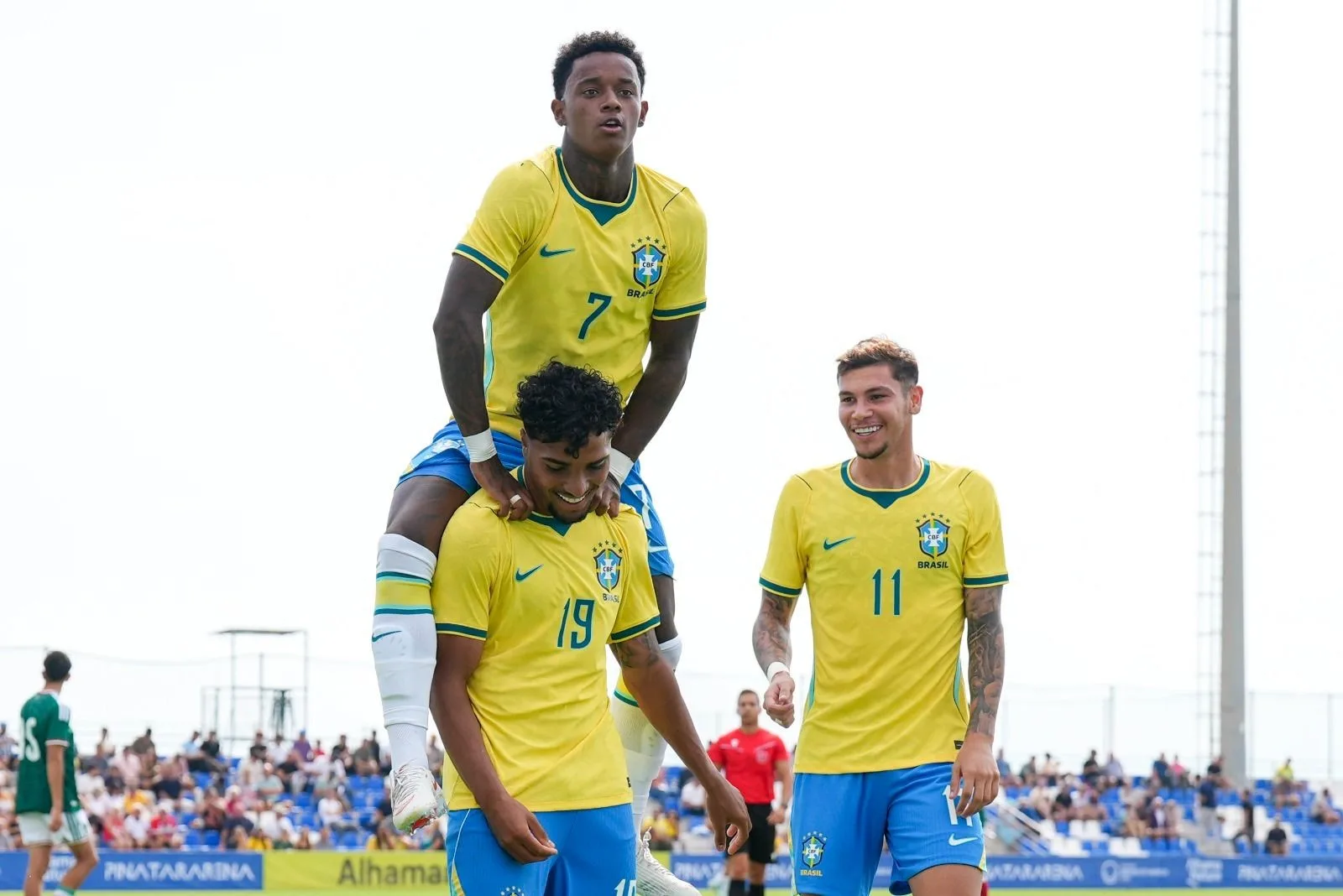 Brasil sub-20 marca quatro no segundo tempo e vence México na Espanha
