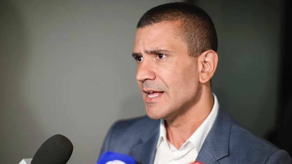 TSE anula votos de Garotinho, e Douglas Ruas alcança eleição no 1º turno