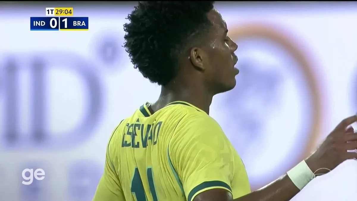 Brasil goleia a Índia, com dois gols de Samuel Lino e atuação de Pedro