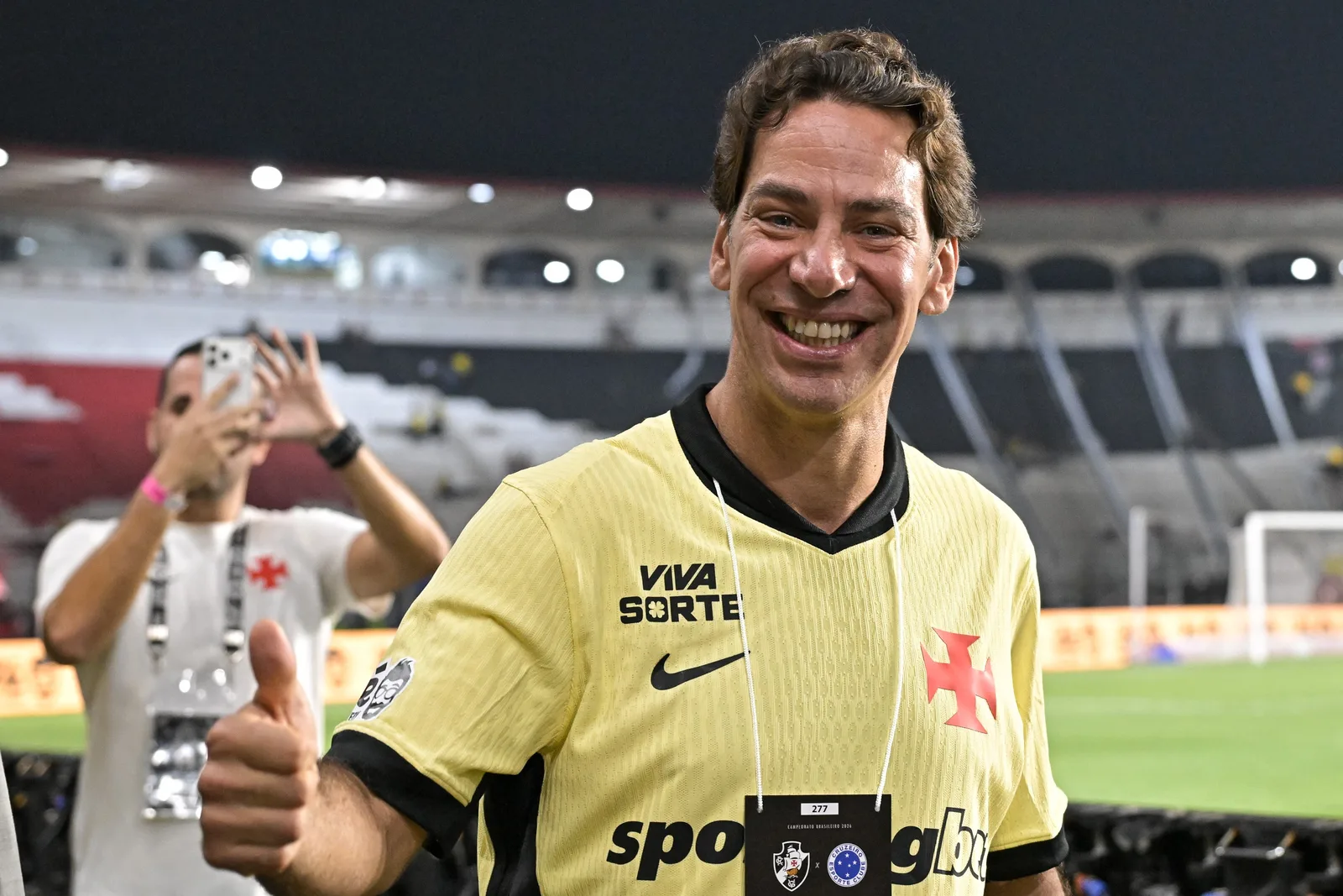 Sócios do Vasco decidirão mudança no estatuto e venda de 90% da SAF
