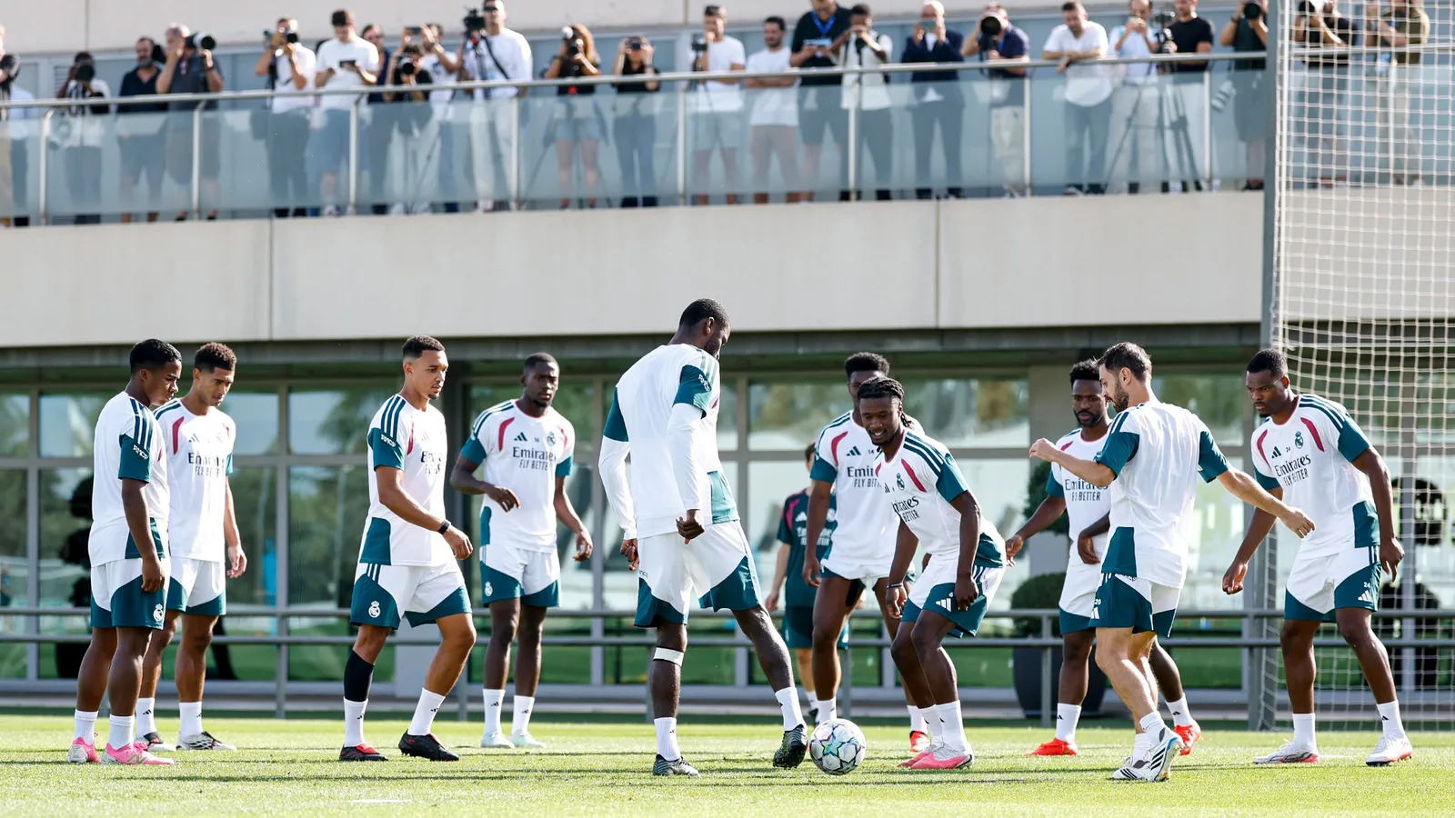 Inter chega embalada para duelo com o Real Madrid pela Champions