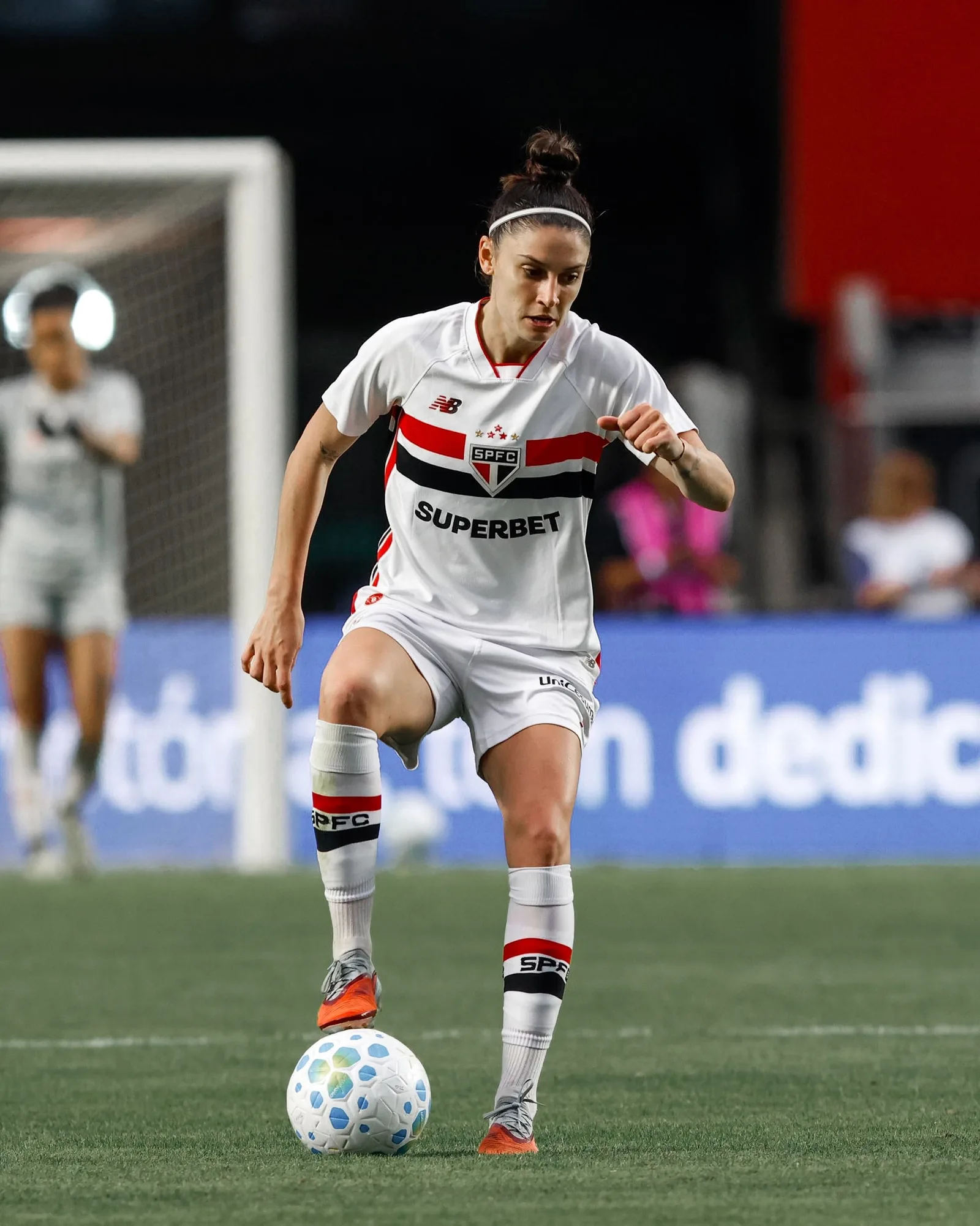 Bruna Calderan tem cirurgia marcada após lesão na final do Brasileirão