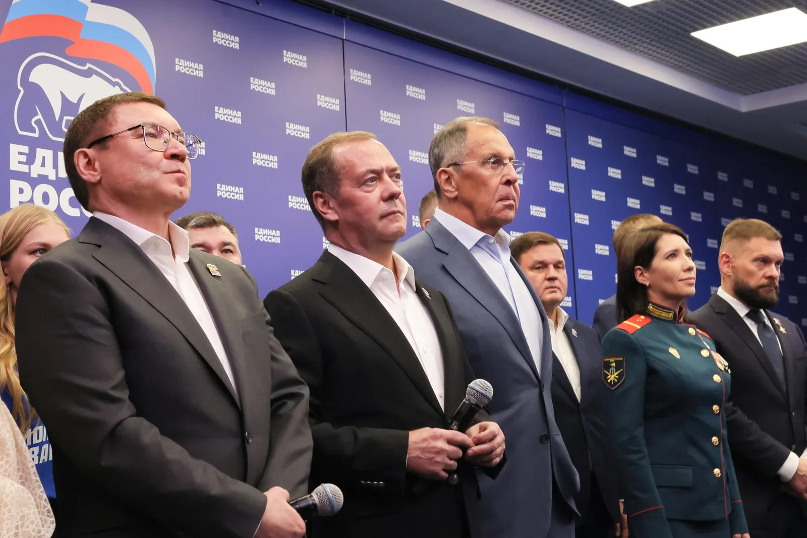 Rússia Unida amplia maioria na eleição para a Duma