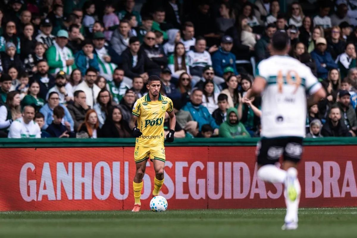 Bruno Santos decide, e Mirassol tem Igor Formiga como destaque nas avaliações