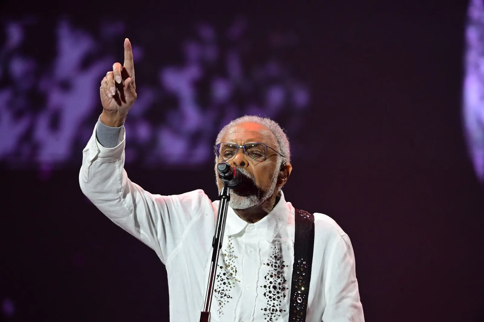 Gilberto Gil sugere novo adeus ao Rock in Rio durante apresentação
