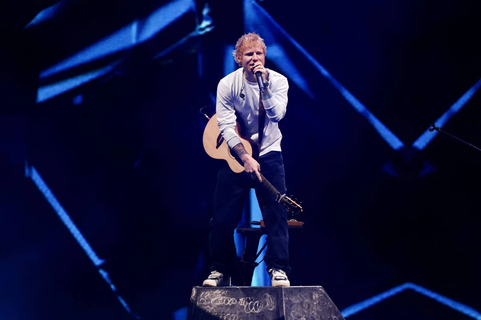 Ed Sheeran chama situação em Gaza de catastrófica durante show nos EUA
