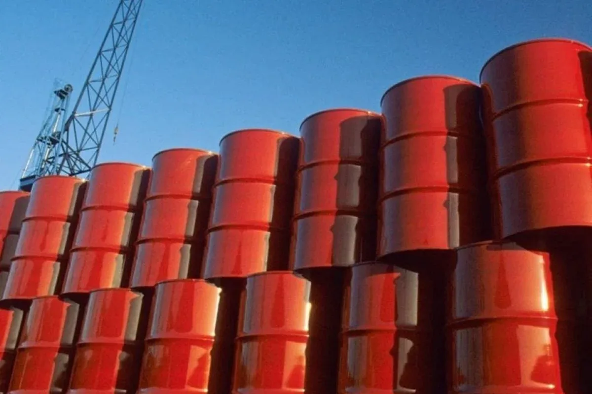 Brent supera US$ 100 em meio à escalada de tensões no Oriente Médio