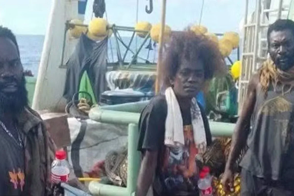Três moradores de Bougainville são resgatados após 70 dias no Pacífico