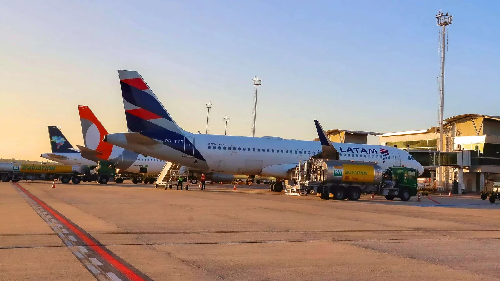 Reforma tributária pode elevar passagens e reduzir voos no Brasil