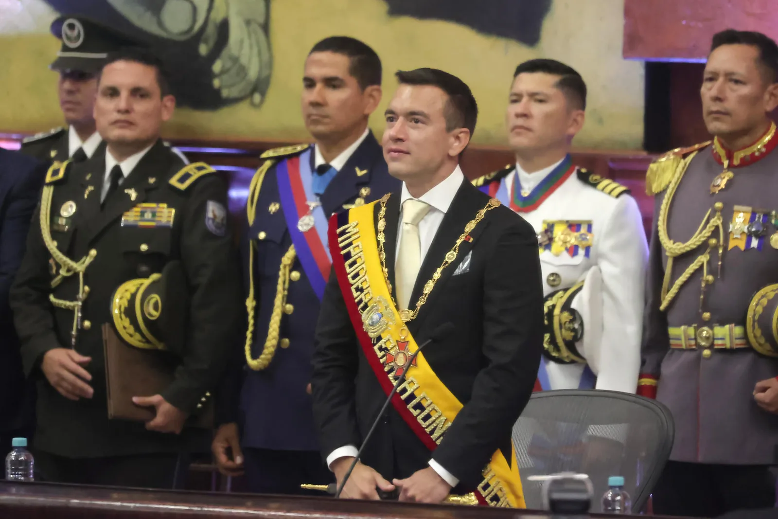 Equador amplia estado de exceção e impõe toque de recolher em quatro províncias